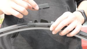 Universal Silica Gel Coating Wiper Blade: Banana Type & Sizes 14-26