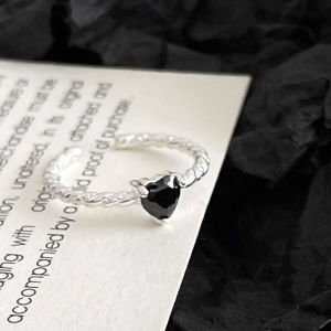 HANXIUYU | Black Zircon Heart Twist Ring Minimalist Design Luxury Fashion