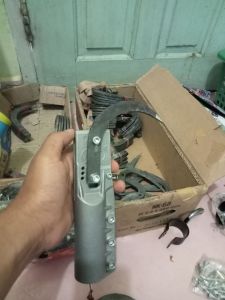 Taji khusus holder Camel 111