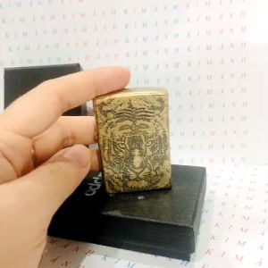 Hộp quẹt ZIPPO chủ đề Đầu Hổ giả cổ Kim Ánh nhập hàng cao cấp vỏ bằng đồng có tem đỏ