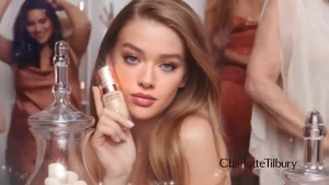 Charlotte Tilbury: Airbrush Flawless Foundation | Stays All Day & Night