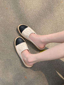 European Loafers Thick Sole Goatskin French Style Closed Toe Half Slippers Womens Summer Outerwear Classic Style Fisherman Shoes