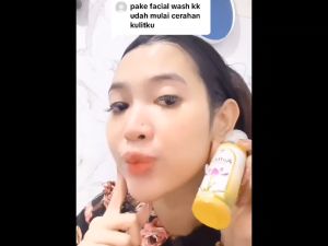 FACIAL WASH ACNE SAFFRON SABUN WAJAH ACNE SAFFRON LEMON MENCERAHKAN