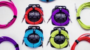 ERNIE BALL® สายแจ๊คอย่างดี ความยืดหยุ่นสูง หัวตรง-ตรง ยาว 6.10 ม. รุ่น FLEX INSTRUMENT CABLE STRAIGHT/STRAIGHT 20FT PS MUSIC