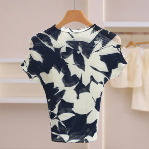 Elegant Pleated Ink Paint Color Slim Fit Blouse