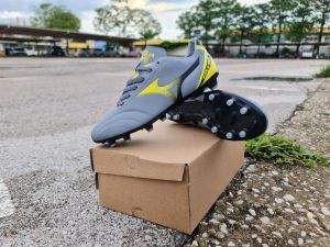 รองเท้าสตั๊ดราคาถูกของผู้ชายราคาถูกสินค้าพร้อมกล่อง359฿สินค้าพร้อมส่ง