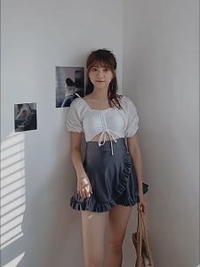 Áo Tắm Nữ Đi Biển 1 Mảnh Kín Đáo Có Tay