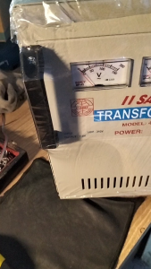 biến áp . biến thế dung cho bếp từ bếp điên 200v ( điên vào 220v ra 200v 110v )