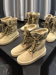 New Chelsea Martin Boots Flat Bottom Waterproof Leather Mountain Climbing Mens Short Boots Korean Style Couple Shoes