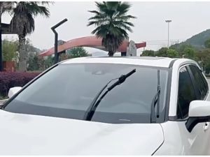 Wiper Mobil Frameless 2 Lapis: Aksesoris Mobil Berkualitas