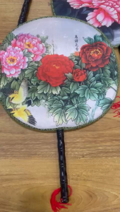 Kipas Bulat Kain Sutera | Gagang Kayu