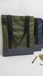 Dely Tote Bag Pria Tas Santai Cowok Polyester Waterproof Resleting