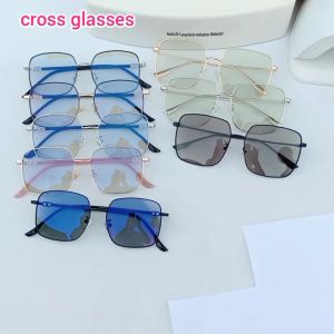 แว่นกรองแสง ออกแดดเปลี่ยนสี เลนส์บลูฯออโต้ ทรงเหลี่ยมใหญ่ ค่าสายตาปกติ รหัส CGA38M