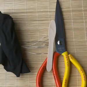 High-quality rust-proof leather scissors with sharp manganese steel blades for durable cutting