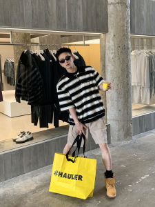 เสื้อยืดคอกลมแขนสั้นผู้ชาย สไตล์ย้อนยุค สวมใส่สบาย ลายทาง ผ้าถัก ทรงหลวม ฤดูร้อน 2024 แบรนด์ POIKILOTHERM