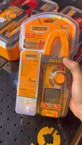 Đồng hồ kẹp kỹ thuật số AC 400A-4000 số đếm INGCO DCM62001