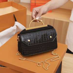 TAS SELEMPANG WANITA IMPORT/SLING BAG WANITA IMPORT/TAS WANITA FASHION/TAS WANITA TERBARU DAN KEKINIAN