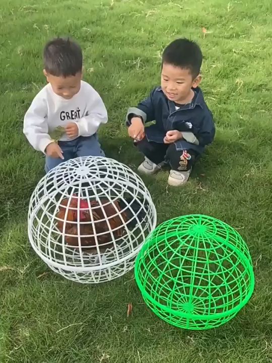 Walking chicken cage, plastic spherical, chicken cage, circular, rabbit ...