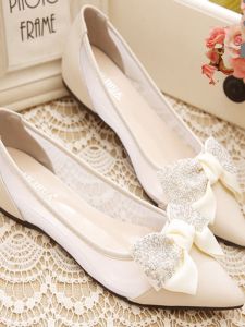 รองเท้าส้นแบนแบบสวมสำหรับผู้หญิง ทรงหัวแหลม ทรงเรขาคณิต ทรงสั้น ทรงสวมสบาย สำหรับฤดูร้อนปี 2024 สไตล์เกาหลี