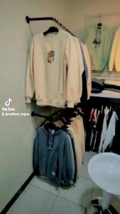 Sweater Crewneck Cowok Cewek Remaja Dewasa Keren Warna Cream Bahan Fleece Tebal Nyaman Sablon Deer Rusa Kece Menarik Terbaru 2024 Basic Pria Wanita Oversize Jumbo M L XL XXL Lengan Panjang