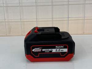Pin makita 20v 5Ah