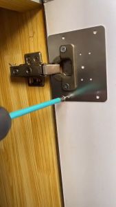 10 Tấm thép sửa bản lề của gỗ tủ nhựa tủ bếp pad thép sửa cửa gỗ tặng kèm 6 đinh vít