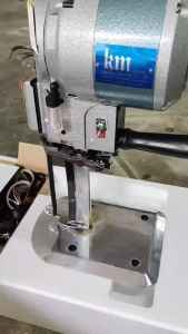 Mesin Potong Kain Tegak KM Mack 5/6/8/10" KM AUV / Mesin Potong bahan Kain KM Mack Cina 5" 6" 8" 10"