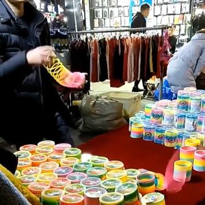 Rainbow Spring Mainan Jadul Per Pegas Slinki Jumbo 15 CM Mainan Edukatif Spring Rainbow Circle Anti Stress