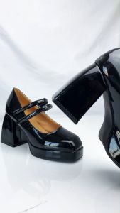 Sizes 35-42 Vintage Mary Jane Shoes Womens Thick Heels Square Toe High Heels Waterproof Platform Thick Sole JK Womens Shoes