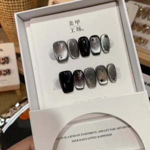 Dark Star Handmade Wearable Nail Art Stickers Cat Eye Cool Graffiti Short Nail Paint Colorful Design False Nails Tips
