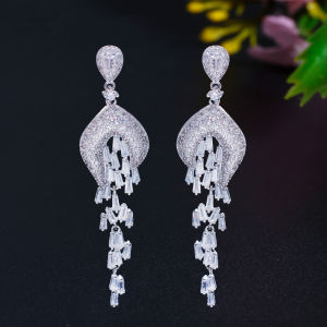 ตัวเลือกเลื่อมโตเกรดสูงผู้หญิงสีขาวทองเครื่องประดับจัดเลี้ยงปูด้วยเพชร AAA เพชรสังเกราะห้อยพิเศษสำหรับ SE807 เครื่องประดับชุดเดรส