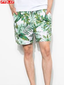 Quick Dry Mens Beach Shorts Printable Leaf Design Five-Quarter Length Fashionable Casual Shorts with Inner Lining