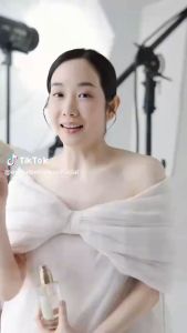 (มีเก็บเงินปลายทาง) ครีมบำรุงผิวหน้าบัวหิมะ Madame Louise Snow Lotus The Cream✨ขนาด 50 กรัม ของแท้!!