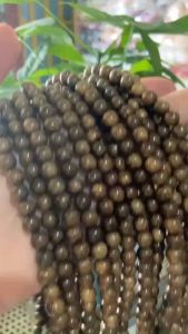 Chuổi Vòng Trầm 108 hạt Phong Thủy mang mai măn cho người đeo