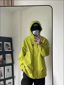 【FM ซื้อ 1 แถม 1】แจ็คเก็ตแขนยาวสุดเท่สำหรับผู้ชายและคู่รัก มี ฮู้ด กันลมกันน้ำ เหมาะสำหรับฤดูฝนและทุกสภาพ อากาศ ใส่ปืนเขา กีฬา และออกกำลังกาย Jacket Sport S-4XL