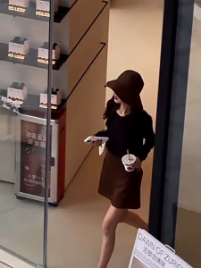 Topi Hat Pantai Wanita MZ025 Anyaman Lebar Bahan Tebal Jerami