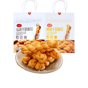 MAOWO | Crab Flavored Buttered Crispy Savory Snack Small Twisted Bread