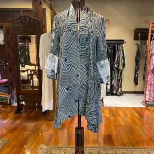 Rere Tunik Viscos Renda by Dian Pelangi LIMITED EDITION Blouse Baju Atasan Kemeja Blus Outfit Batik Busui Pesta Pernikahan Kondangan Kerja Kantor Casual Formal Wanita Hijaber Cantik Anggun Modis Modern Elegan Mewah Model Korea Terbaru Motif Batik Kekinian