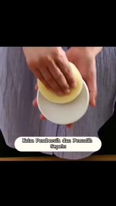 Krim Pemutih 260gr + Spons Serbaguna Perawatan Pembersih Pemutih Sepatu Shoe Cleaning Cream Semir Penghilang Noda Sneakers Tas Sofa Kulit - GP Mall