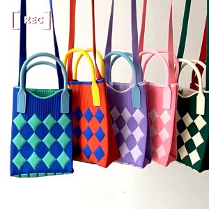 TP98.Lucky กระเป๋าสะพายไหล่ สีสันสดใส กระเป๋าถือแฮนด์เมด ลายเรขาคณิต