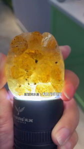 Wealth Citrine Naturally formed with tiny Red Phantom spheres ❤️ & small Rutile Quartz inclusions ✨黄水晶