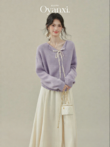 OUYANGXI | Áo Len Mềm Thêu Hoa Tulip Tím Form V