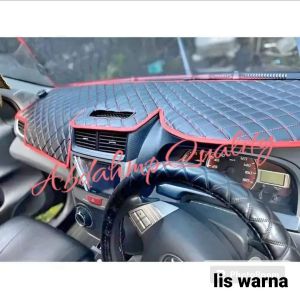 Cover Alas Dashboard Variasi Pelindung Dashboard Mobil Brio satya 2012-2016 Motif Wajik warna reqwes