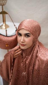 VINCOLLECTION86 - Mukena Dewasa Naima Silk Jacquard 2in1 Laser Cut