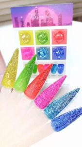 สีเจล สีแฟลช ซึ่งเป็น Flash สีทาเล็บ ซึ่งเป็นเล็บเจล Seekaa แฟลชโทนแดง และแฟลชโทนเขียว