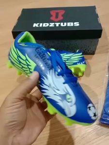 Sepatu Bola Sepatu Sepak Bola Anak Laki Laki Perempuan Cowok Cewek Tanggung Kecil Umur Usia PAUD TK SD SMP 1 2 3 4 5 6 7 8 9 0 Tahun SEPATU SEPAK BOLA ANAK GRATIS KAOS KAKI-KIDZTUBS1941