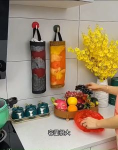 แบบติดผนัง ที่ใส่ถุงพลาสติก ที่ใส่ถุงขยะ พร้อมรูดึง ที่เก็บของอเนกประสงค์ ที่เก็บถุงขยะ