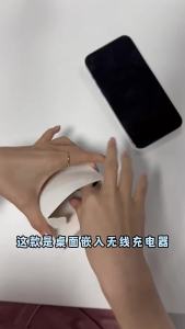 Sạc Không Dây Nhanh Tích Hợp Trên Bàn Làm Việc Cho iPhone 16/15/14/13/12 Samsung S24/S23 Huawei Xiaomi - Đế Sạc Cảm Ứng Nhanh Type-C