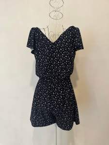 Jumpsuit lửng giá rẻ (Đồ bay) - nhiều mẫu