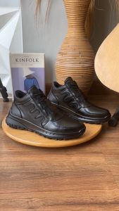 Sepatu Pria Sneakers Kasual Bahan Kulit Sneakers High Outsole Karet Kelra R.201